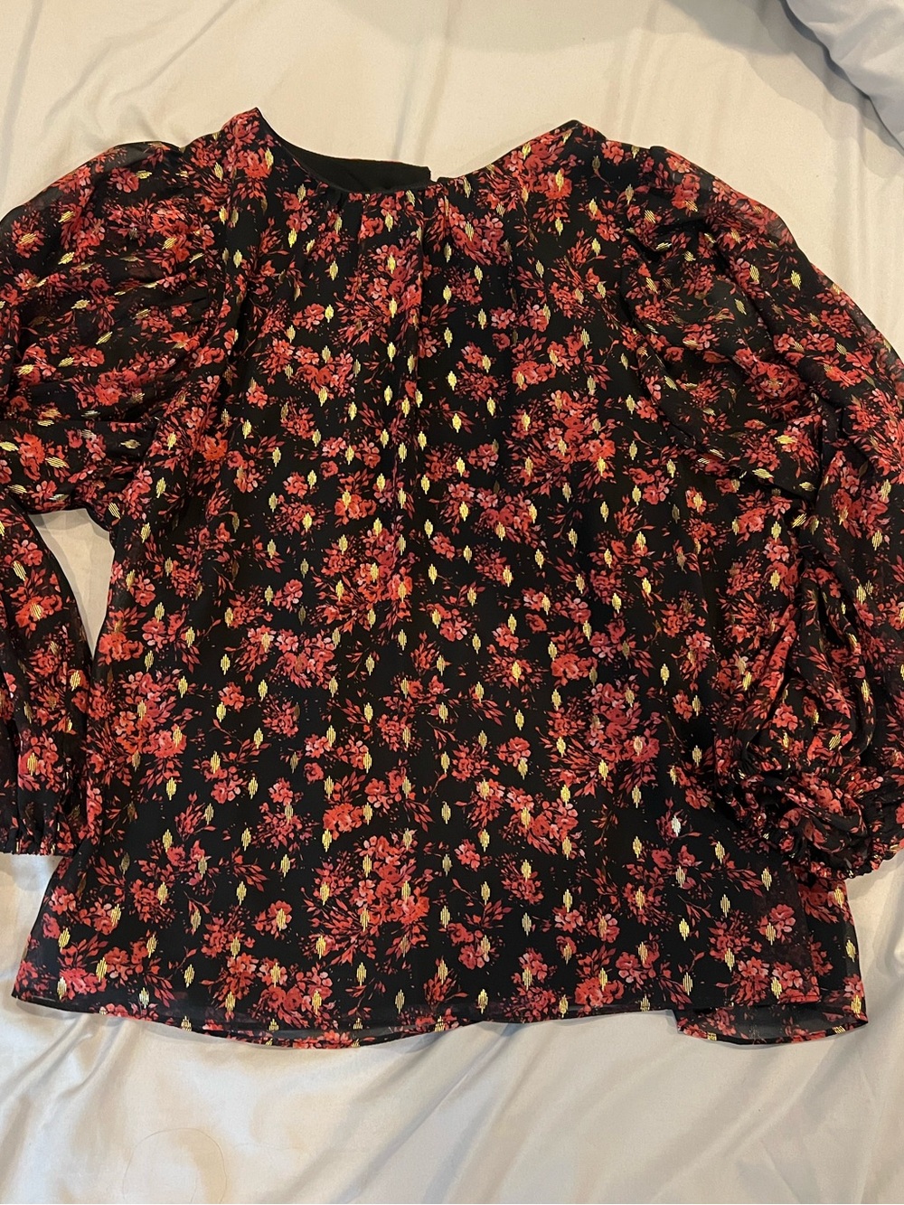Vince Camuto Floral Puff-Sleeve Blouse - Black with Red Floral